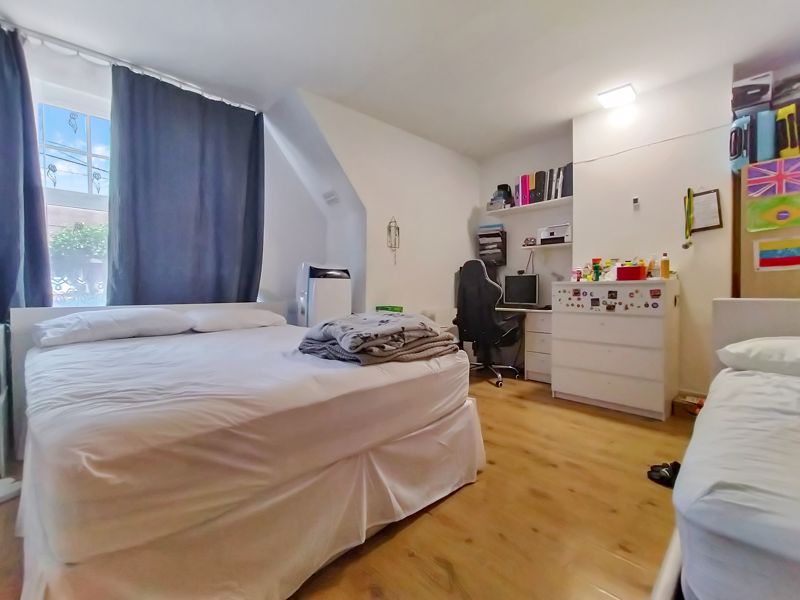 Photo 8- click for photo gallery